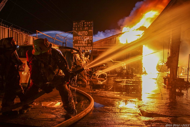 111922 - Wind Driven Vegetation Fire Extends to Commercial Buildings in Sun Valley